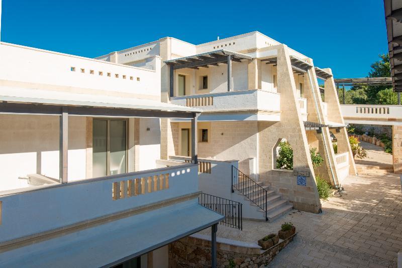 Eden Resort Country Удженто Экстерьер фото