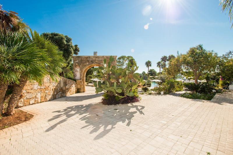 Eden Resort Country Удженто Экстерьер фото
